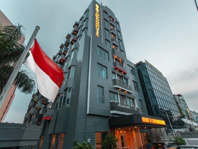 Super Oyo Townhouse 1 Hotel Salemba Джакарта Екстер'єр фото