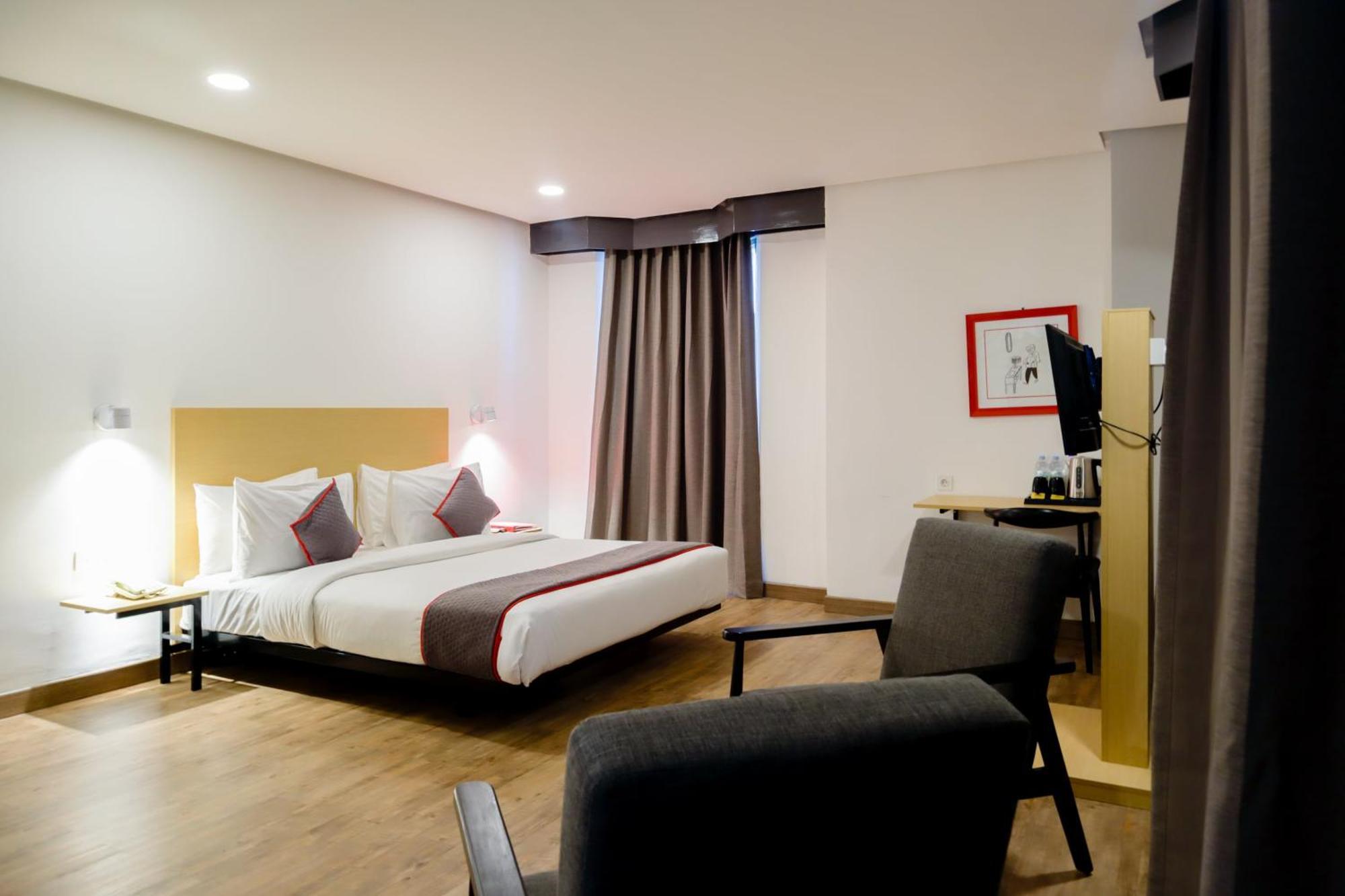 Super Oyo Townhouse 1 Hotel Salemba Джакарта Екстер'єр фото