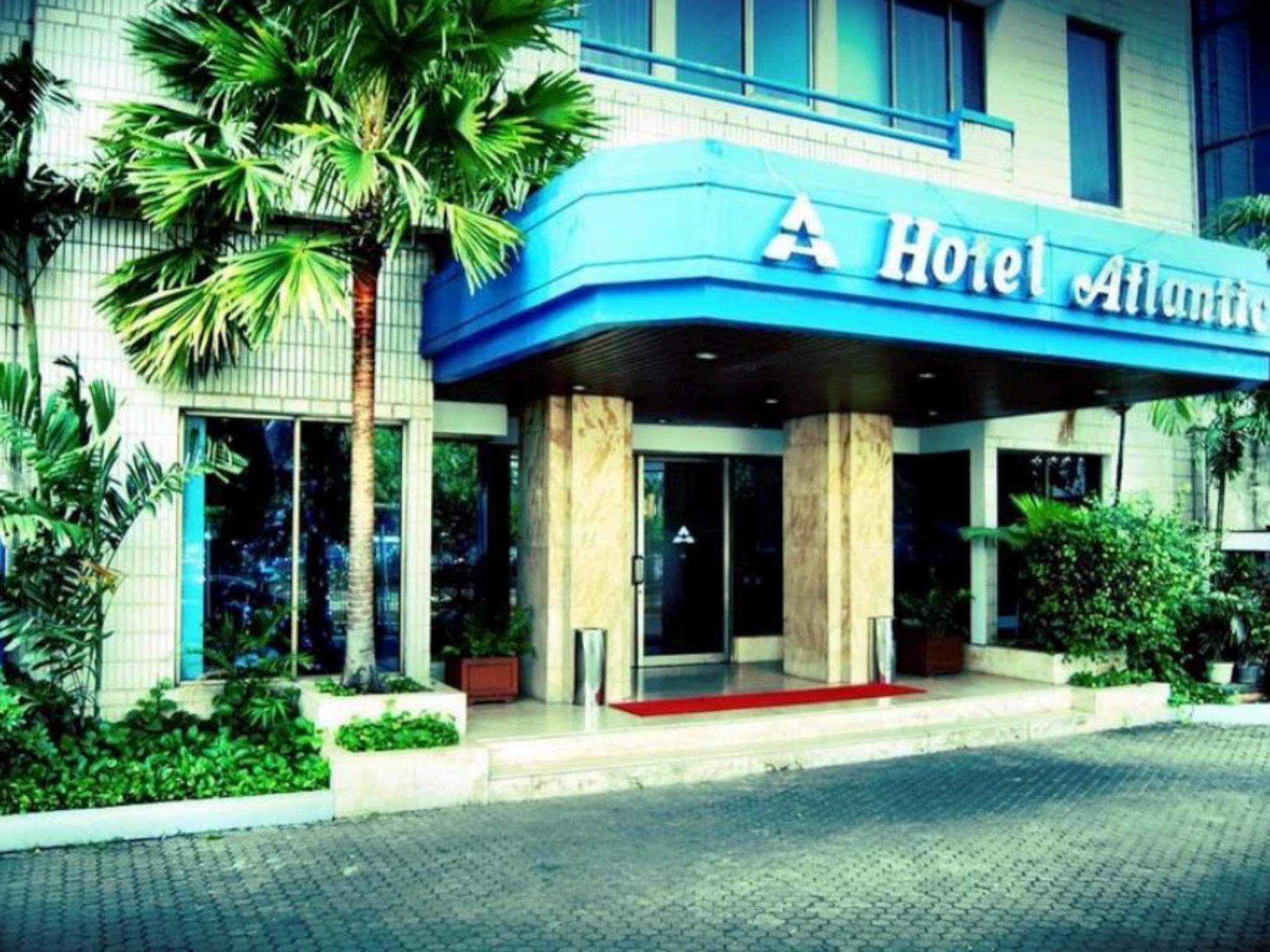 Super Oyo Townhouse 1 Hotel Salemba Джакарта Екстер'єр фото